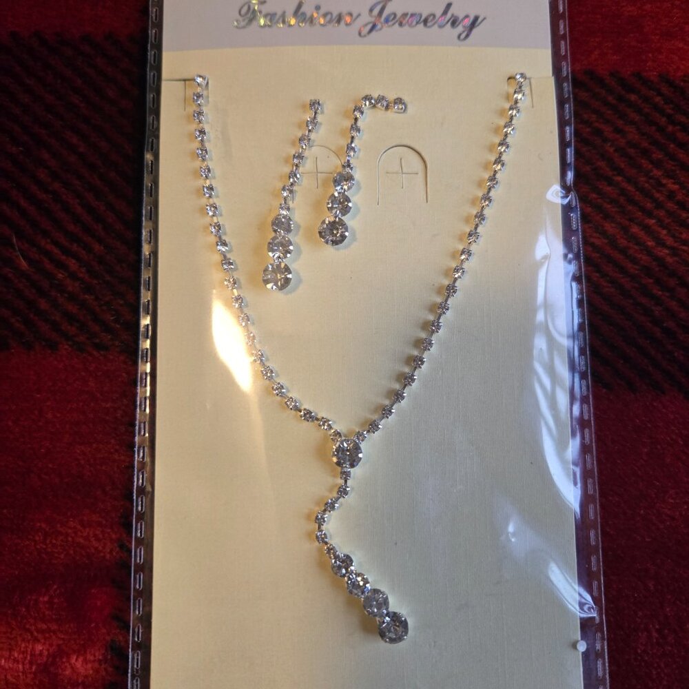 Jewelry - Picture 2 of 2